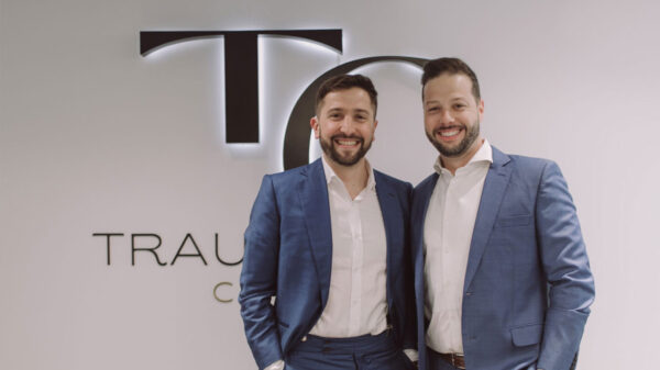 Meet-Surgery-Now-Elite-Team-of-Surgeons-bg